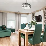 Modrzejewska Apartment *
