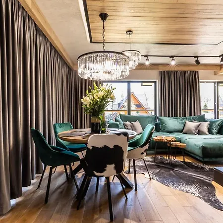 Apartment Modrzejewska *