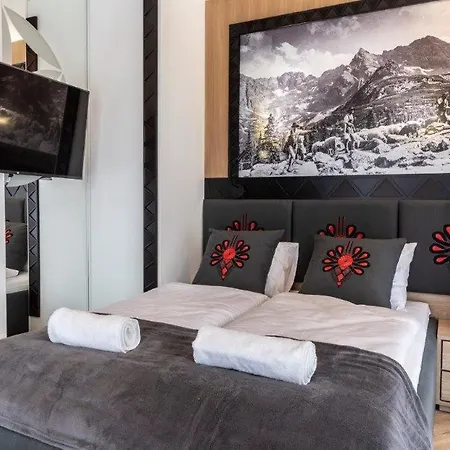 Apartment Modrzejewska *